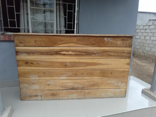 Shop counter
