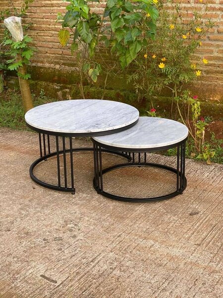 Tables centrale rond en marbre