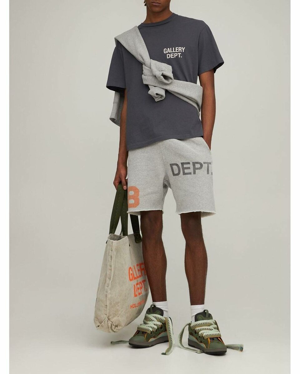 Gallery dept short