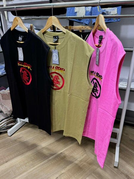 Sleeveless tees