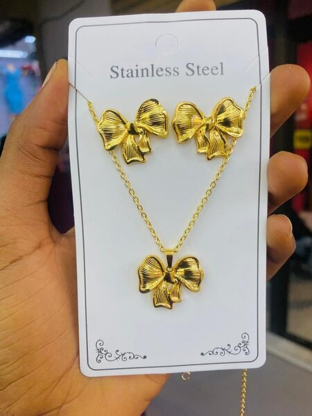 Necklace set
