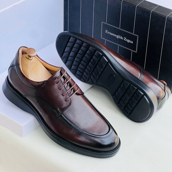 Mens Lace shoe