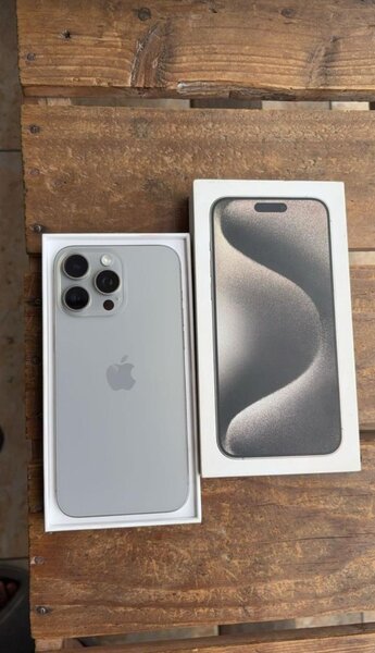 iPhone 15 Pro Max