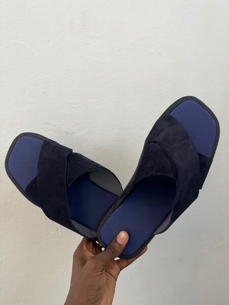 Cross slippers