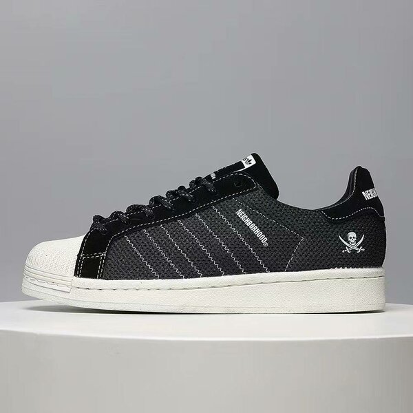 Adidas superstar