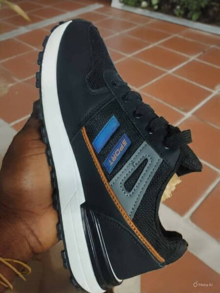 Chaussures baskets homme noir