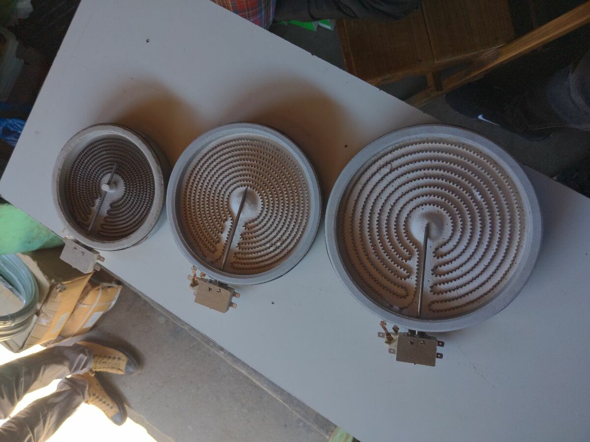 Glass stove plates