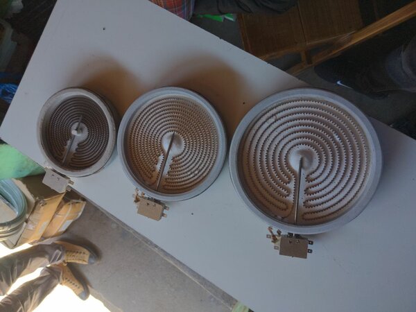 Glass stove plates