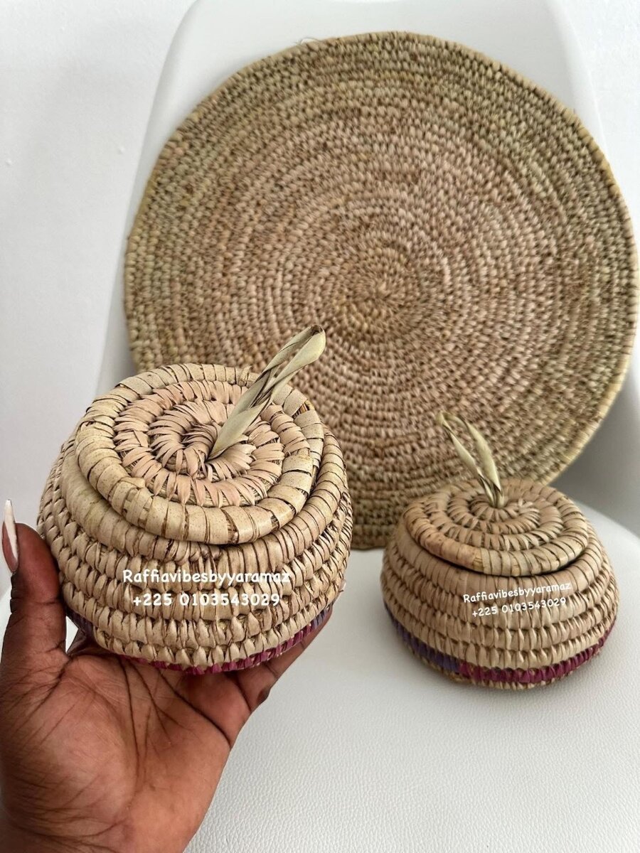 Boîte à bijoux en raphia