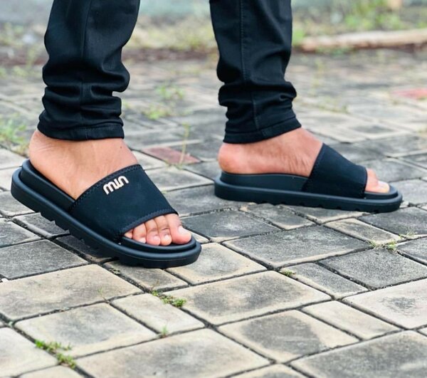 Tongs en cuir confortables