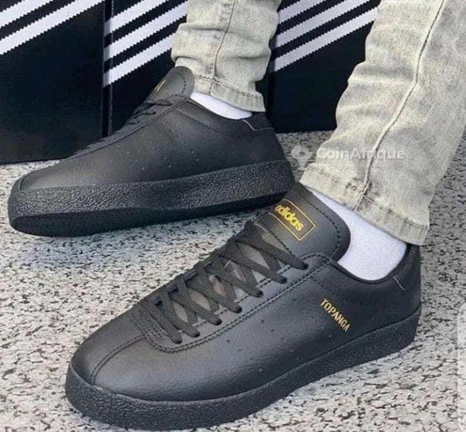 Adidas topanga