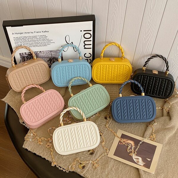 CLUTCH BAG