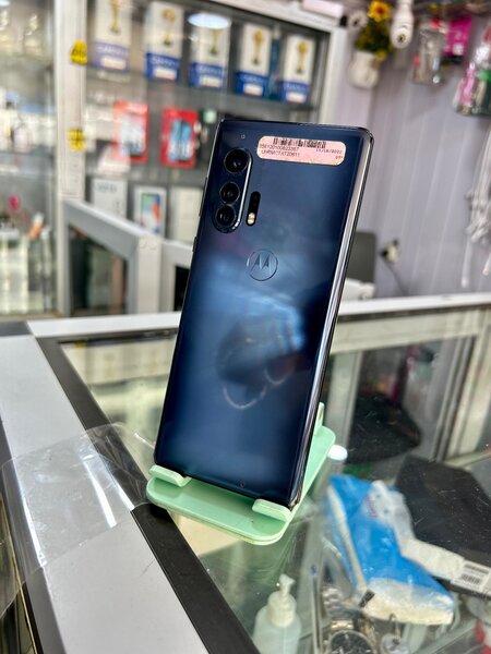 Motorola Edge +