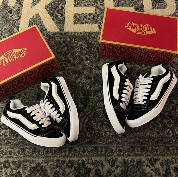 Vans Knu School
