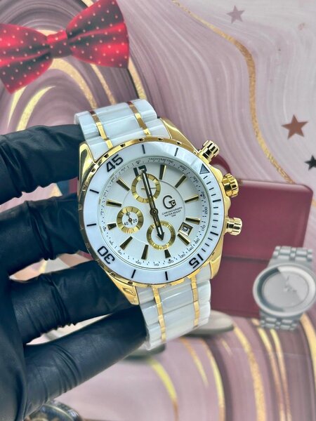 Montre store