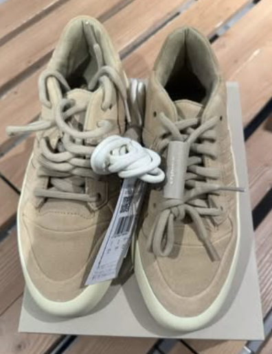 excellent sneakers