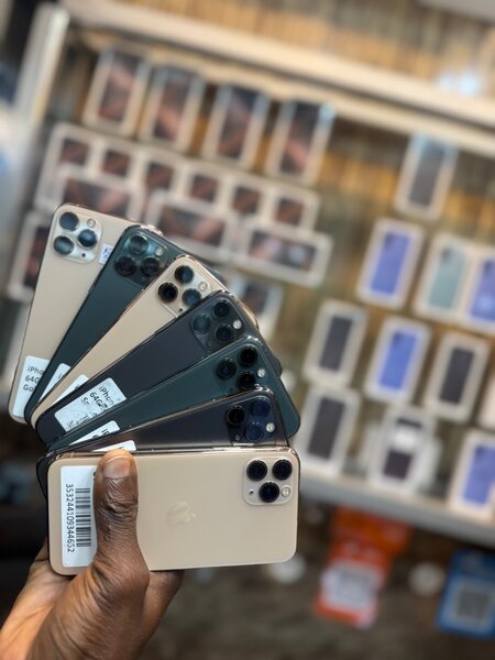 iPhone 11pro 64gb quasi neuf