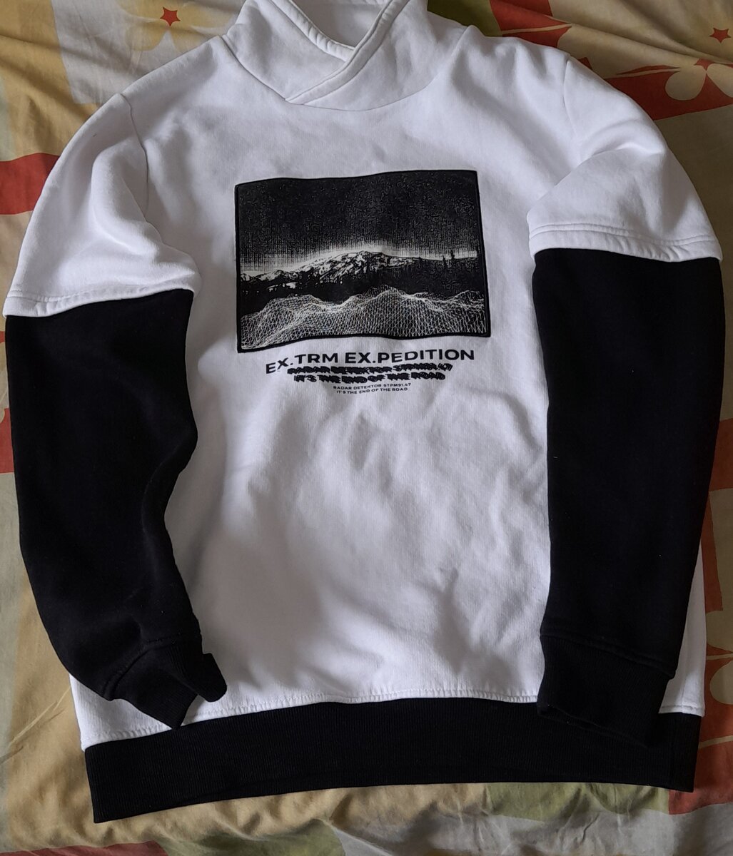 Pull Blanc et noir