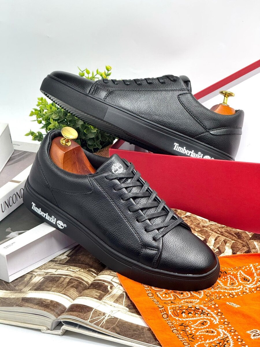TIMBERLAND ALL BLACK