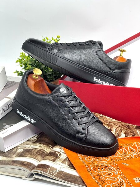 TIMBERLAND ALL BLACK
