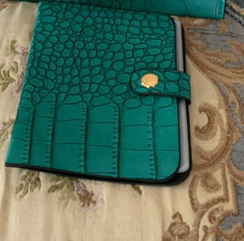 purses