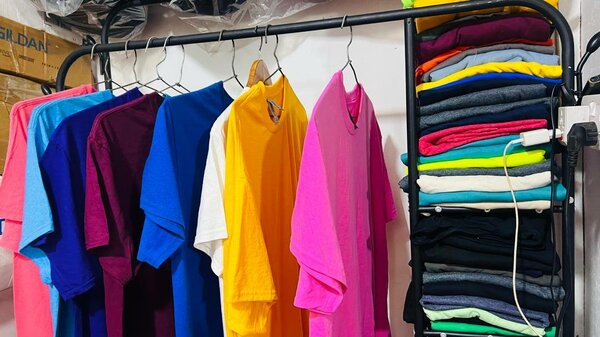 PLAIN T-SHIRTS ️