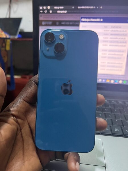 iPhone 13
