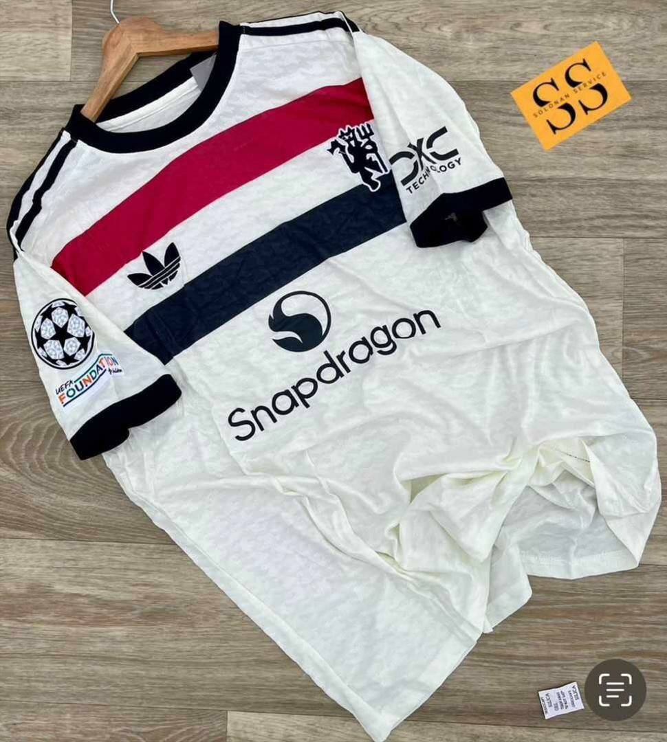 T-shirt de football unisexe adidas