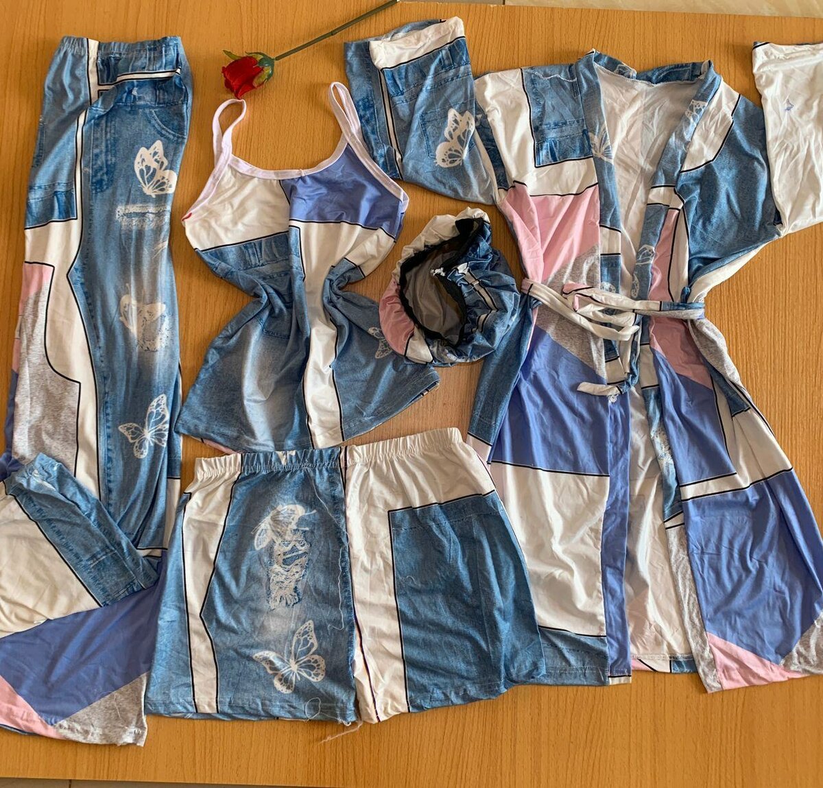 Night wear