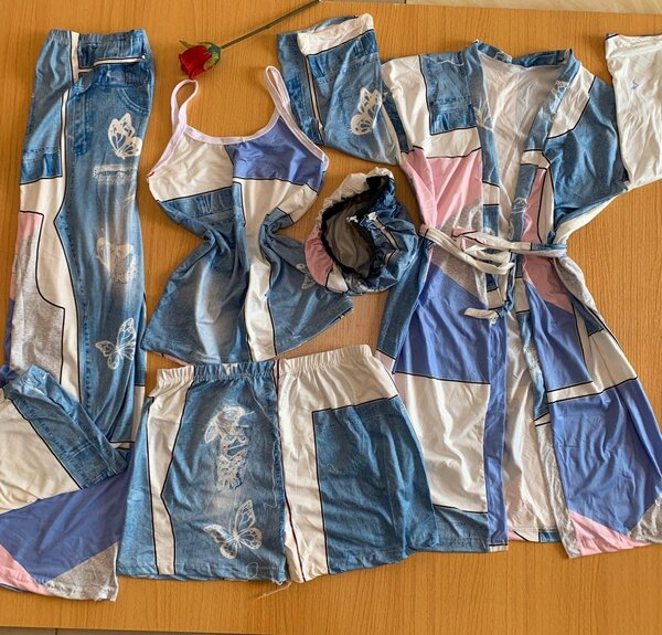 Night wear