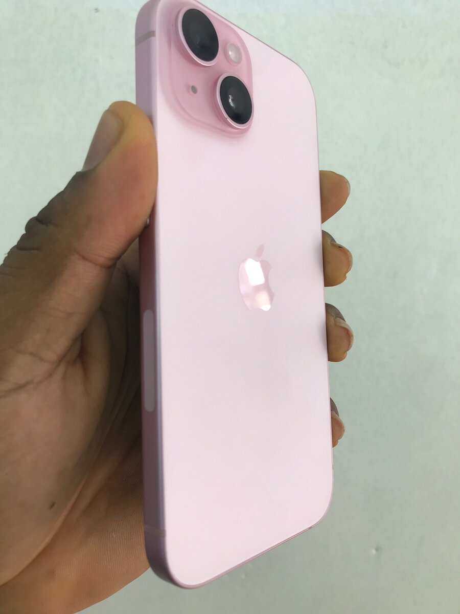 iPhone 15