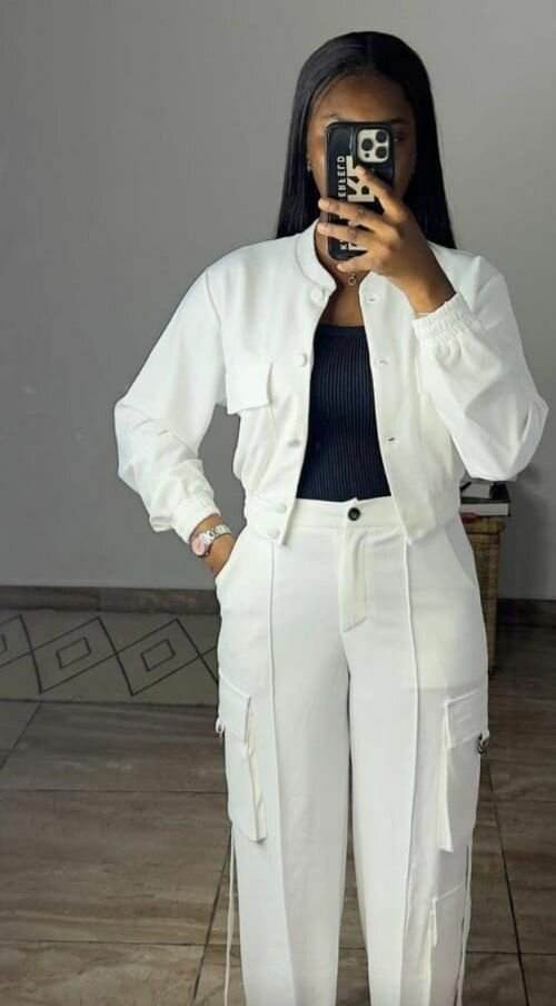 Ensemble blanc élégant