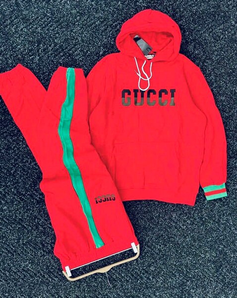 Complet Gucci