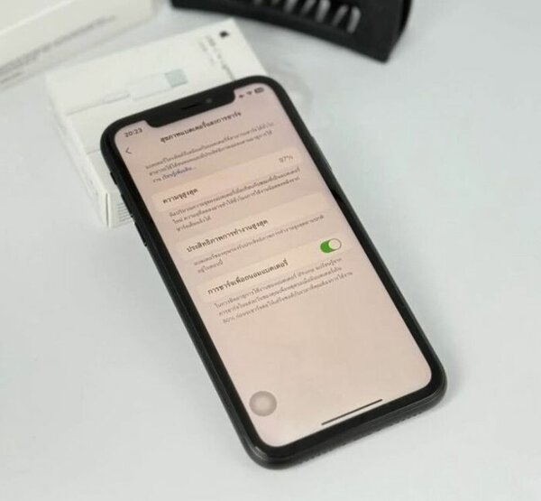 iPhone Noir Élégant 64GB