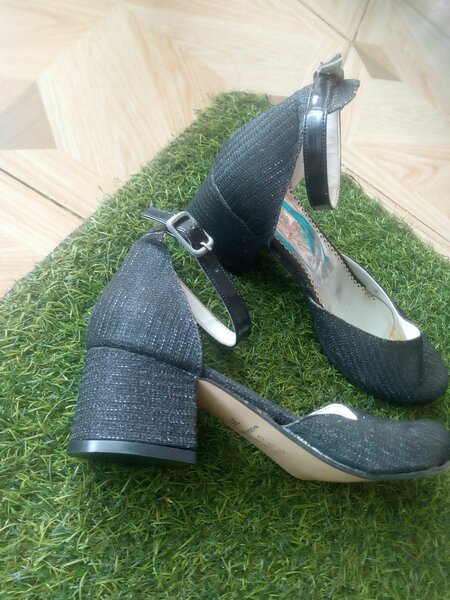 Dressing shoes