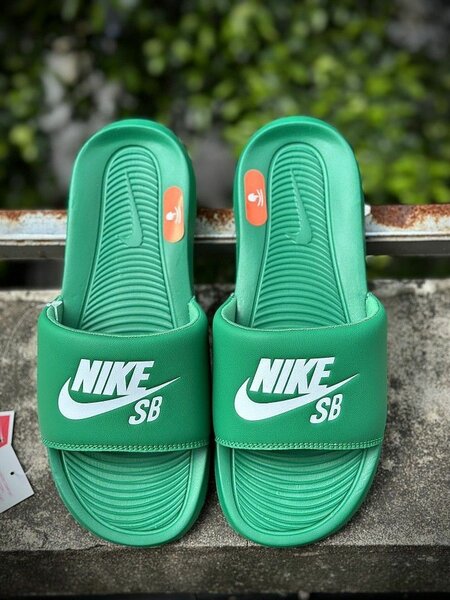 Nike SD  Easywear