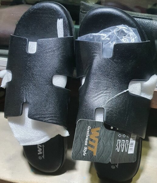 Sandales