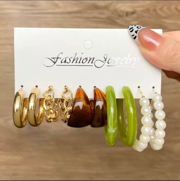 Earrings set