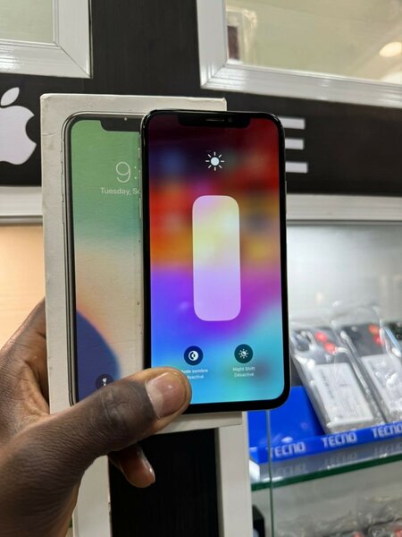 iPhone XS