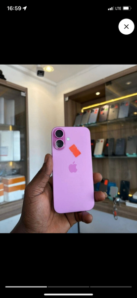 iPhone 16