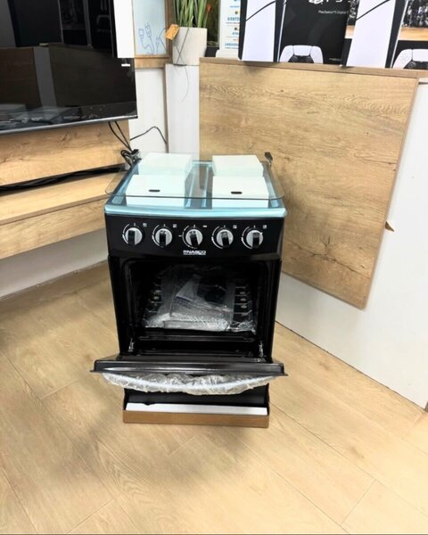 Nasco stove with oven