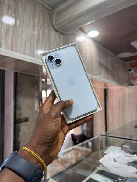 iPhone 15simple