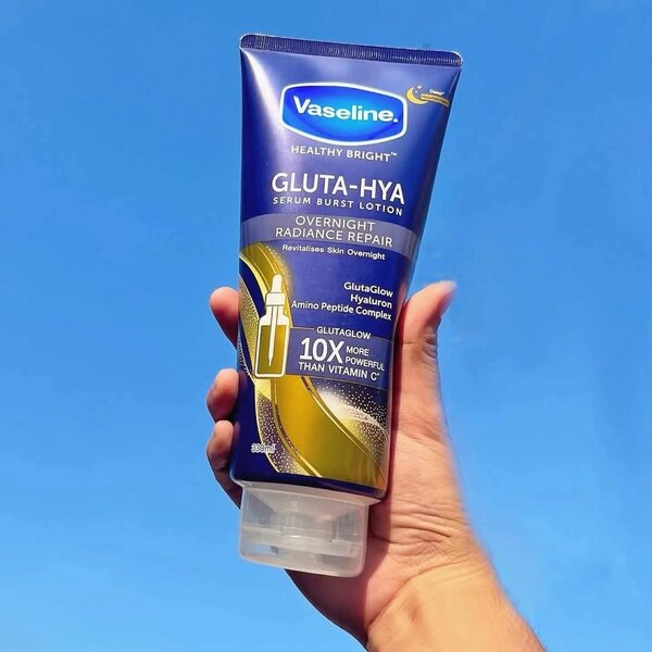 Vaseline Gluta-Hya  Nuit