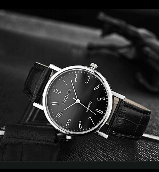 Montre Élégante en Cuir Noir