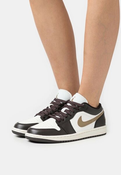 AIR JORDAN 1