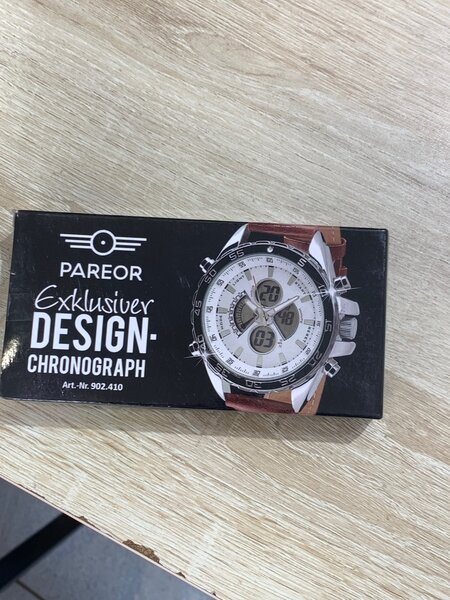Pareor chronograph watch