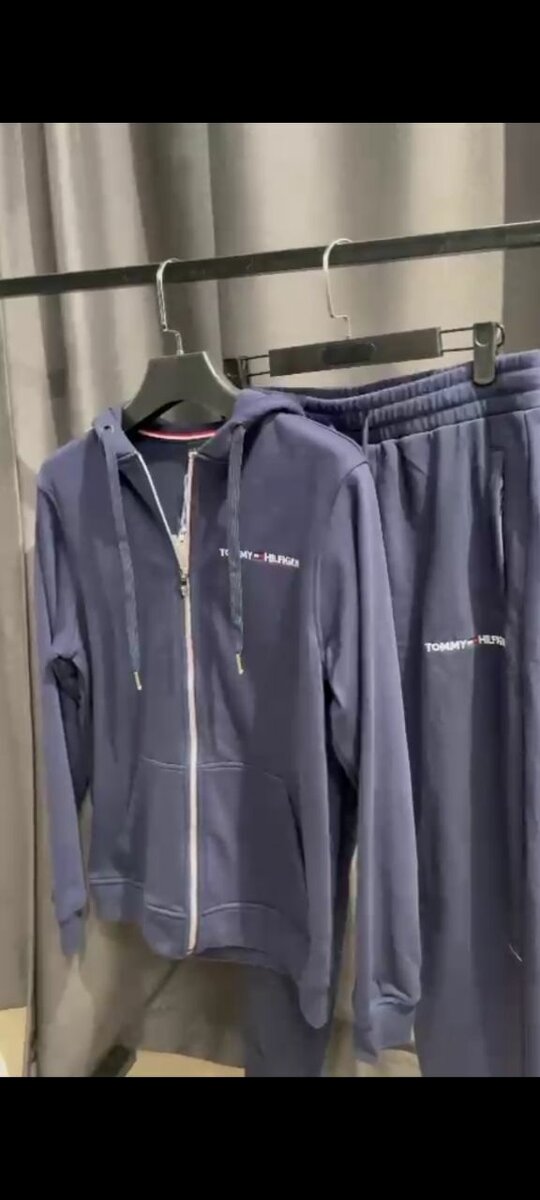 Tommy Hilfiger