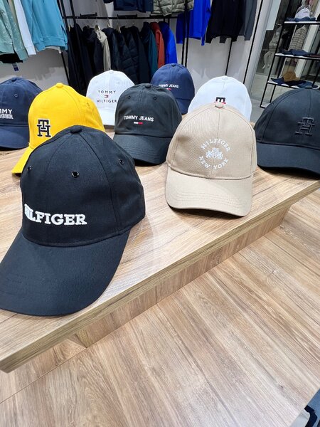 Tommy Hilfiger