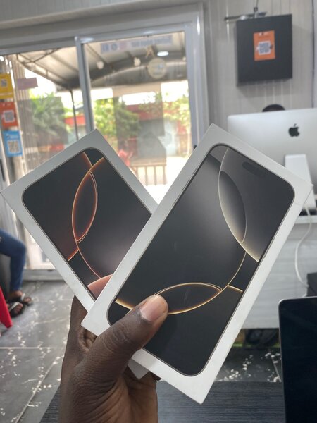iPhone 16 pros max
