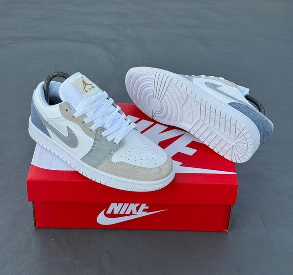 Nike Air Jordan 1